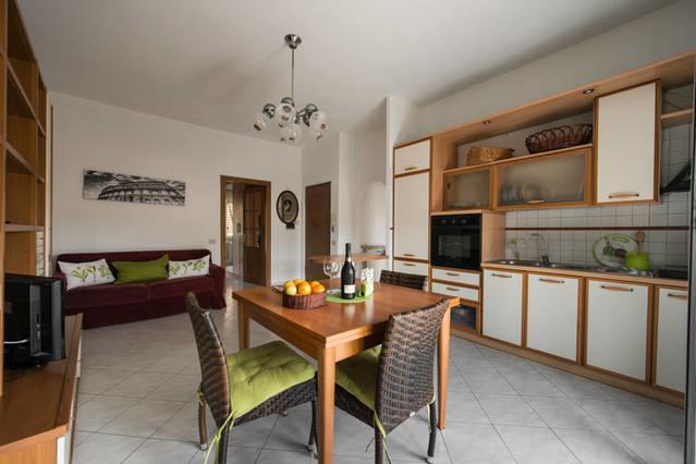 Appartamento Via Del Trullo Roma